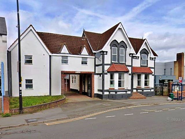 18 Hotel with HMO Planning in West Midlands For Sale