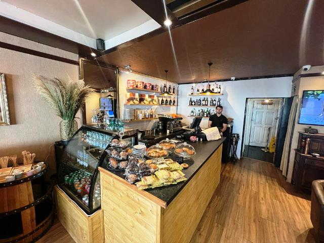 Licensed Pizza Restaurant in Leatherhead For Sale for Sale