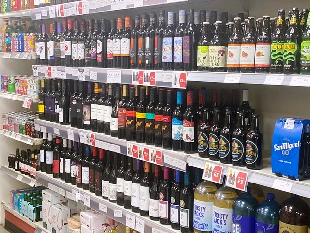 Off Licence and Convenience Store in Staffordshire For Sale