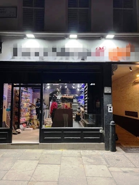 Busy Off Licence in Central London For Sale