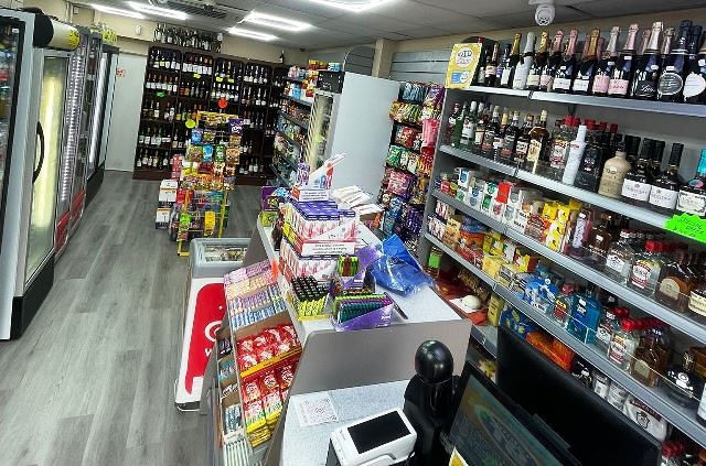 Refurbished Convenience Store in Kent For Sale