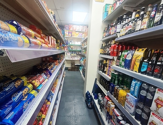 Off Licence plus Convenience Store in Surrey For Sale for Sale