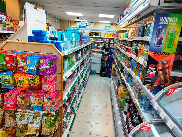 Convenience Store in Berkshire For Sale