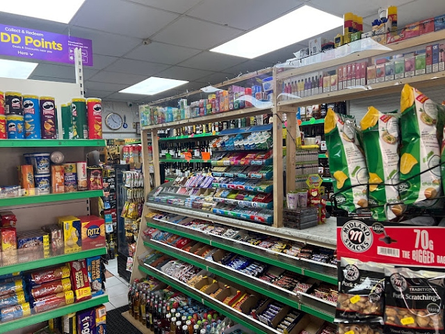 Buy a Convenience Store plus Off Licence in North London For Sale