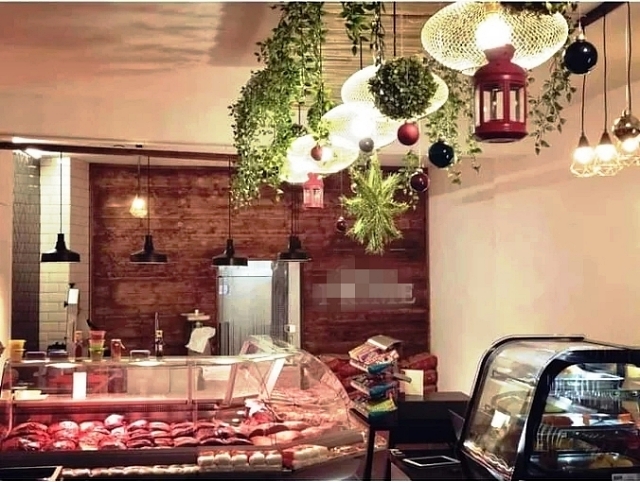 Impressive Butchers and Cafe Shop in Middlesex For Sale