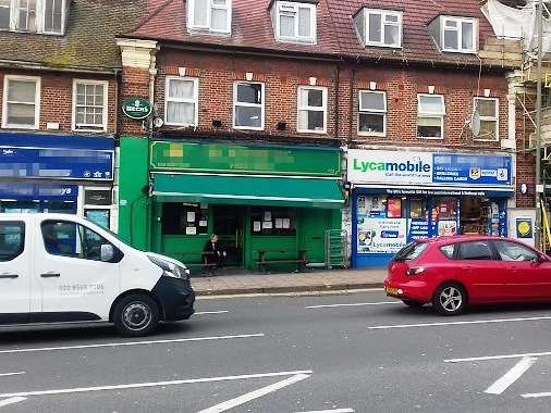 Traditional Pub in Middlesex For Sale