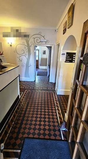 Hotel with Restaurant and Bar in Somerset For Sale