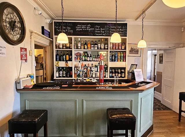 Hotel with Restaurant and Bar in Somerset For Sale for Sale