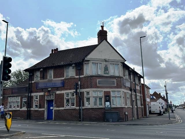 Indian Restaurant and Bar in West Midlands For Sale