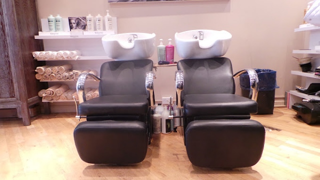 Hair plus Nail & Beauty Bar in Central London For Sale for Sale