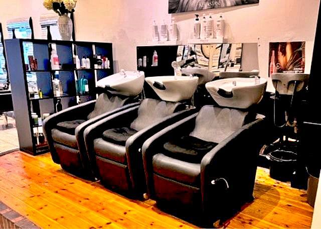 Hair and Beauty Salon in Surrey For Sale for Sale