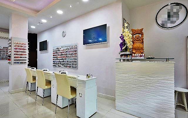 Sell a Award winning Beauty Salon in Central London For Sale