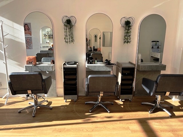 Hairdresser and Beauty Salon in Kent For Sale for Sale