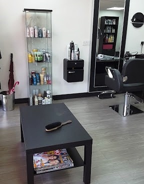 Sell a Hairdressing Salon plus adjoining Barber Shop in Surrey For Sale