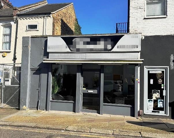 Hairdressing Salon with Treatment Room in North London For Sale