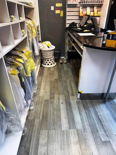 Receiving Dry Cleaners and Tailors in South London For Sale for Sale