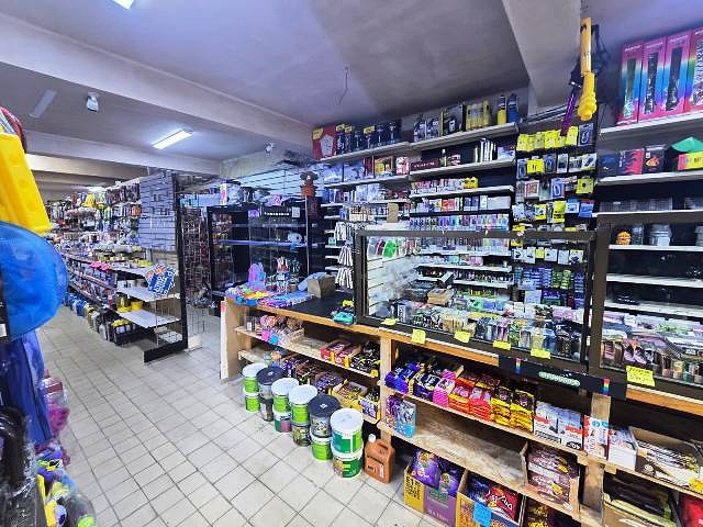 Discount Store with Off Licence in Essex For Sale