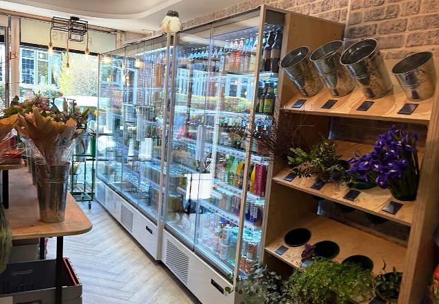 Sell a Exclusive Florist and Wine Store in North London For Sale