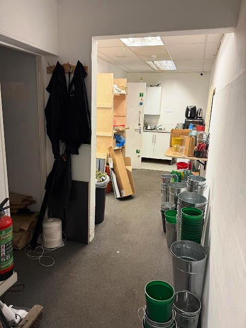 Exclusive Florist and Wine Store in North London For Sale for Sale