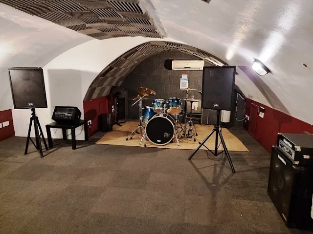 Music Rehearsal Studio in West London For Sale for Sale