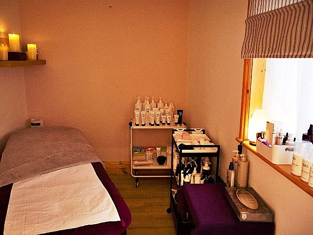 Sell a Old Established Beauty Salon in West Sussex For Sale