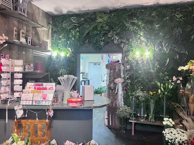 Old Established Florist in Middlesex For Sale