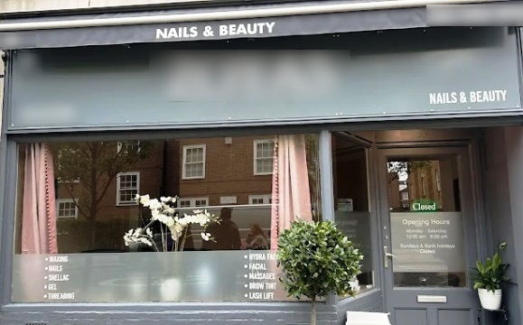 Hairdressing Salon and Beauty Salon in South London For Sale