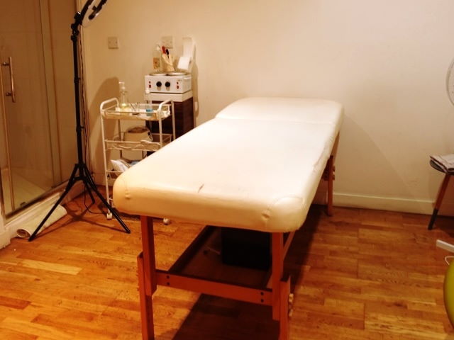 Hair and Beauty Salon in North London For Sale for Sale