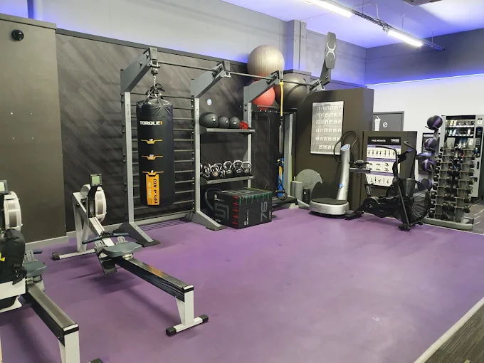 Buy a Fully Equipped Gym in Kent For Sale