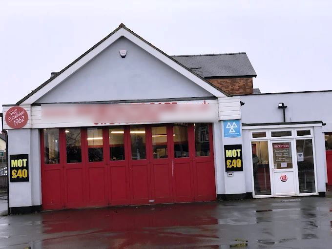 Sell a Garage plus MOT Garage in Lincolnshire For Sale