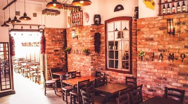 Licensed Spanish Restaurant in Camberwell For Sale