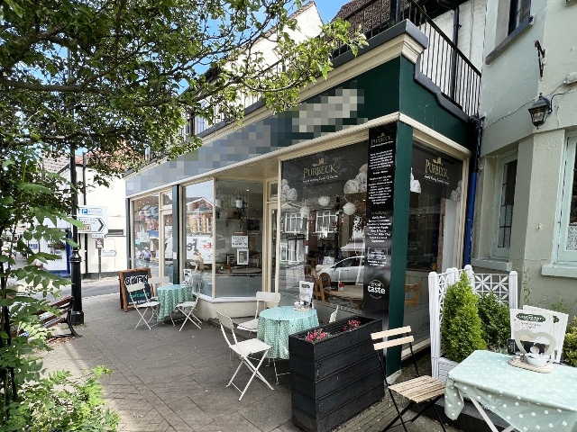 Well Established Tea Room in Hampshire For Sale