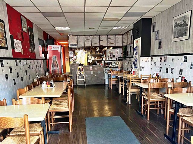 Family Cafe in Kent For Sale