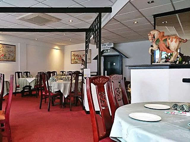 Buy a Chinese Restaurant in Buckinghamshire For Sale