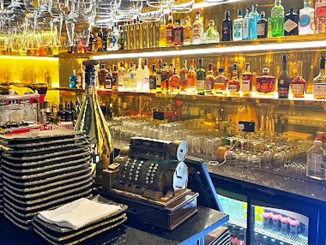 Sell a Restaurant and Bar in North London For Sale