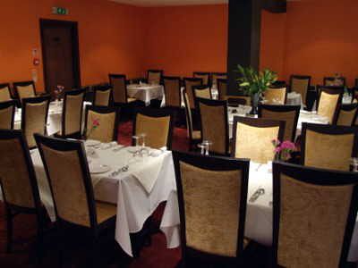 Renowned Indian Restaurant in Hertfordshire For Sale