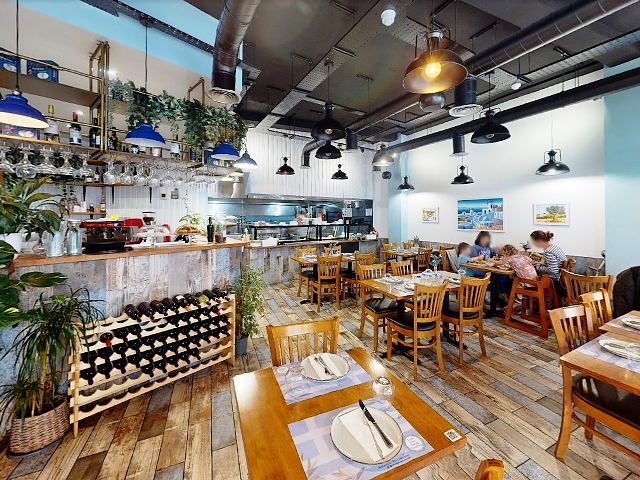 Licenced Greek Restaurant in West London For Sale