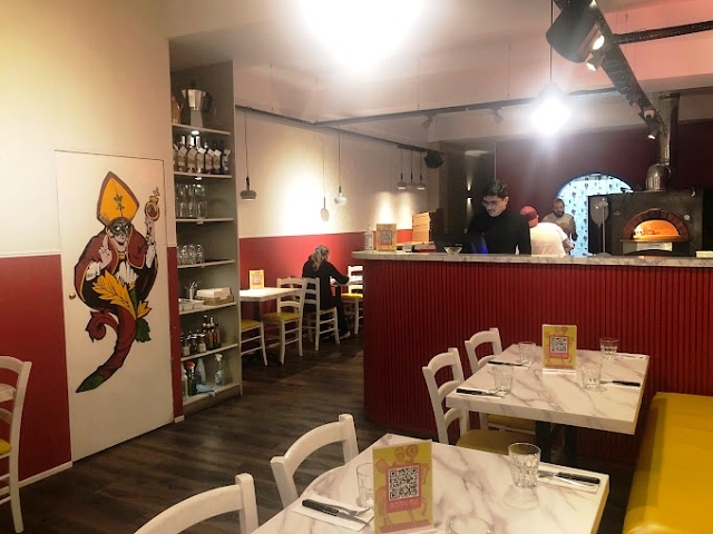 Quality Italian Restaurant in North London For Sale