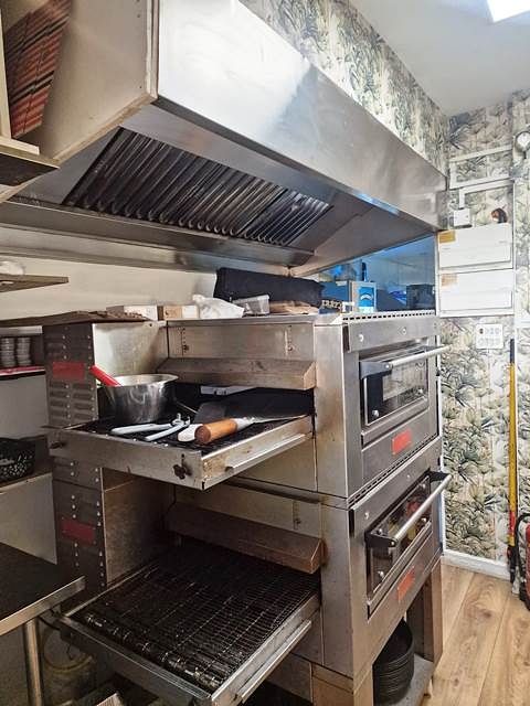 Grill Restaurant in South London For Sale for Sale