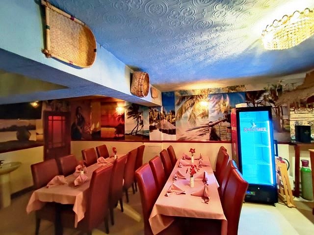 Exquisite Indian Restaurant in Wiltshire For Sale