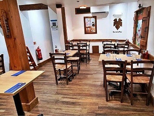 Sell a Licensed Greek Restaurant in South London For Sale