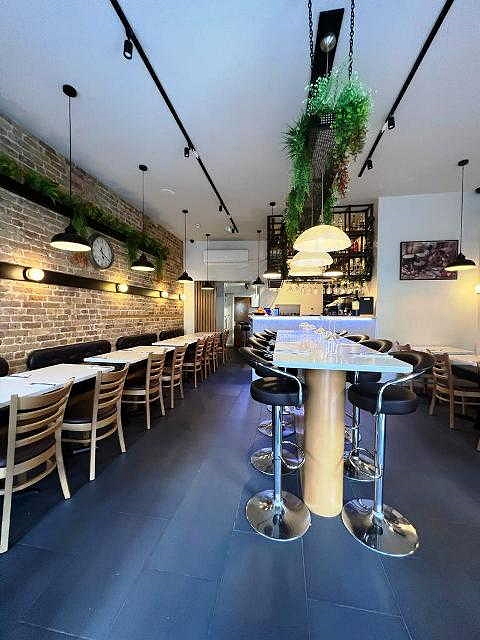 Licensed Italian Restaurant in South London For Sale for Sale