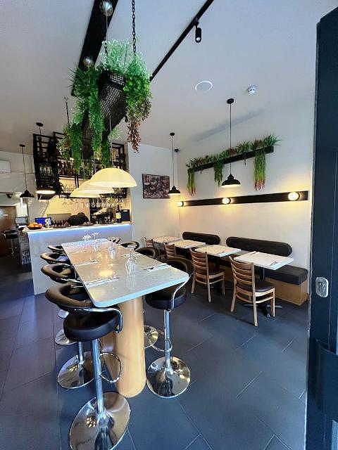 Licensed Italian Restaurant in South London For Sale for Sale