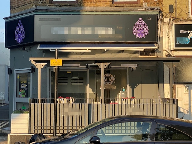 Thai Takeaway with outside seating in North London For Sale