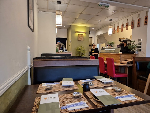 Licensed Restaurant in West London For Sale