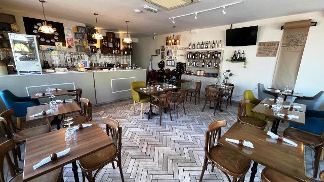 Licensed Italian Restaurant in Surrey For Sale for Sale