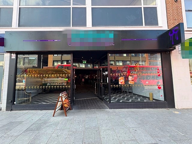 MODERN COFFEE SHOP AND DESSERT PARLOUR in Middlesex For Sale