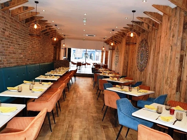 Impressive Licenced Restaurant with Sponsorship Licence in Surrey For Sale