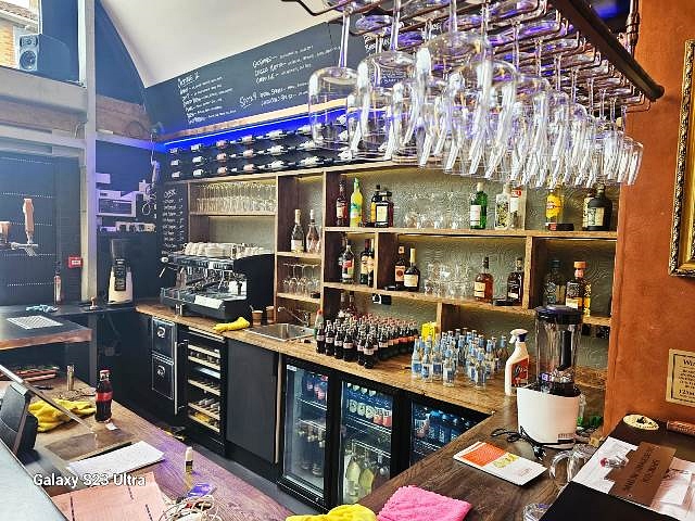 Restaurant and Wine Bar with Live Music Licence in South London For Sale