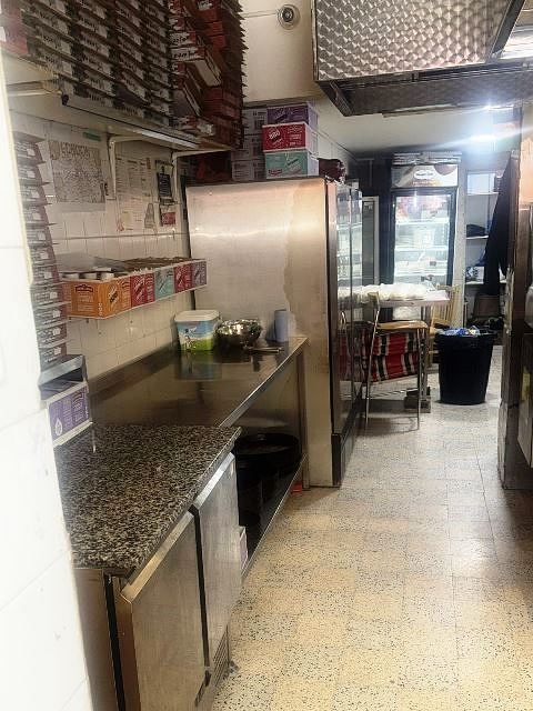 Buy a Pizza and Kebab Shop in South London For Sale